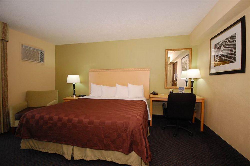 Best Western Plus Galleria Inn & Suites Memphis Bagian luar foto