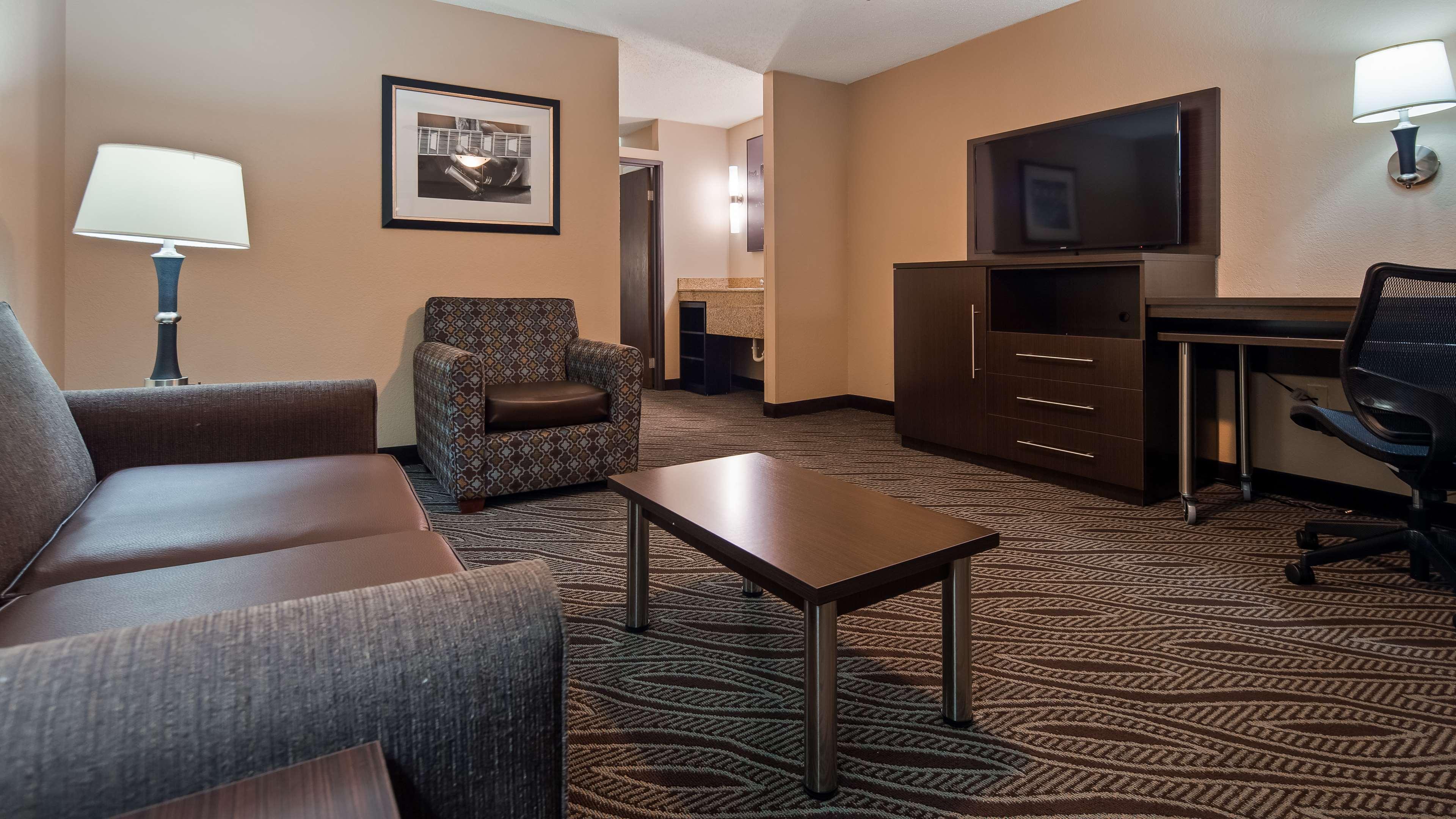 Best Western Plus Galleria Inn & Suites Memphis Bagian luar foto