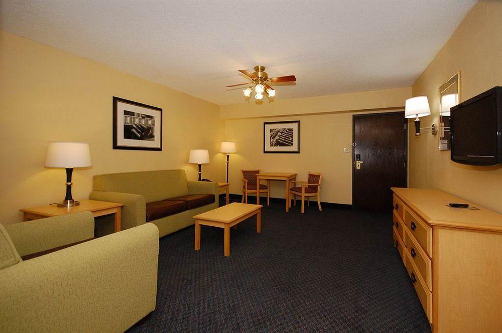 Best Western Plus Galleria Inn & Suites Memphis Bagian luar foto