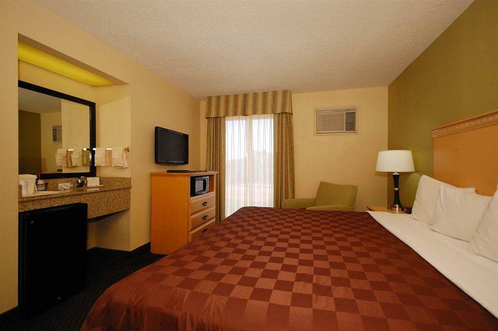 Best Western Plus Galleria Inn & Suites Memphis Bagian luar foto