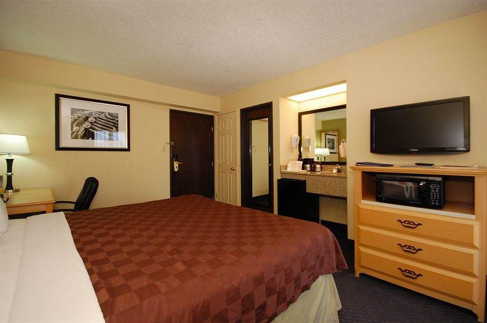 Best Western Plus Galleria Inn & Suites Memphis Bagian luar foto